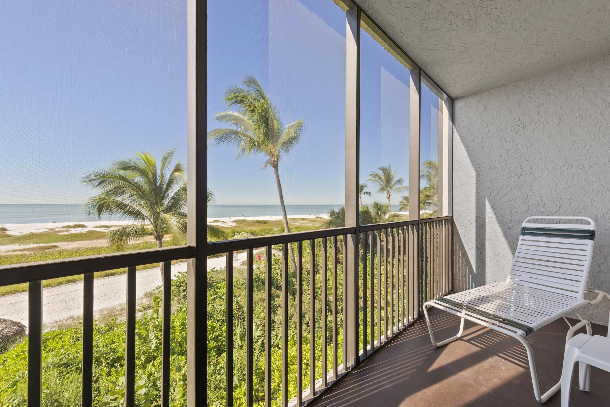 Caribbean Beach Club Fort Myers Beach Exterior photo