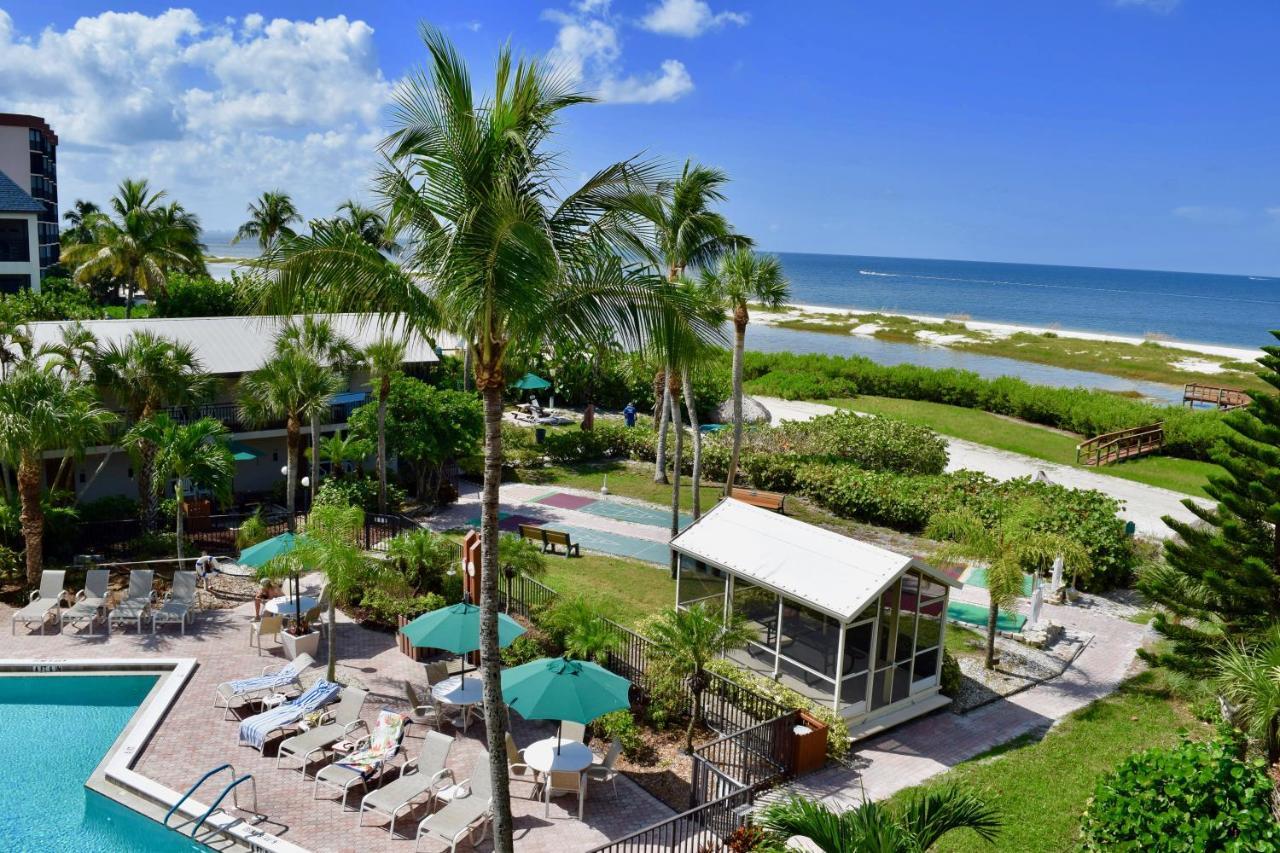 Caribbean Beach Club Fort Myers Beach Exterior photo